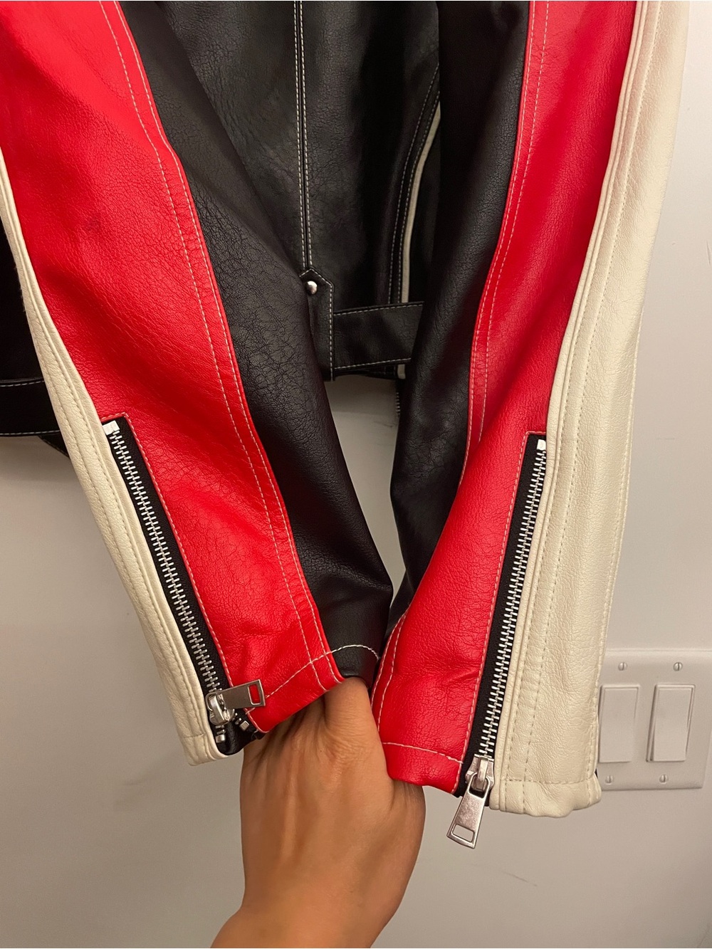 Urban Outfitters Black, Red & White Leather Moto Jacket size M - Picture 6 of 11